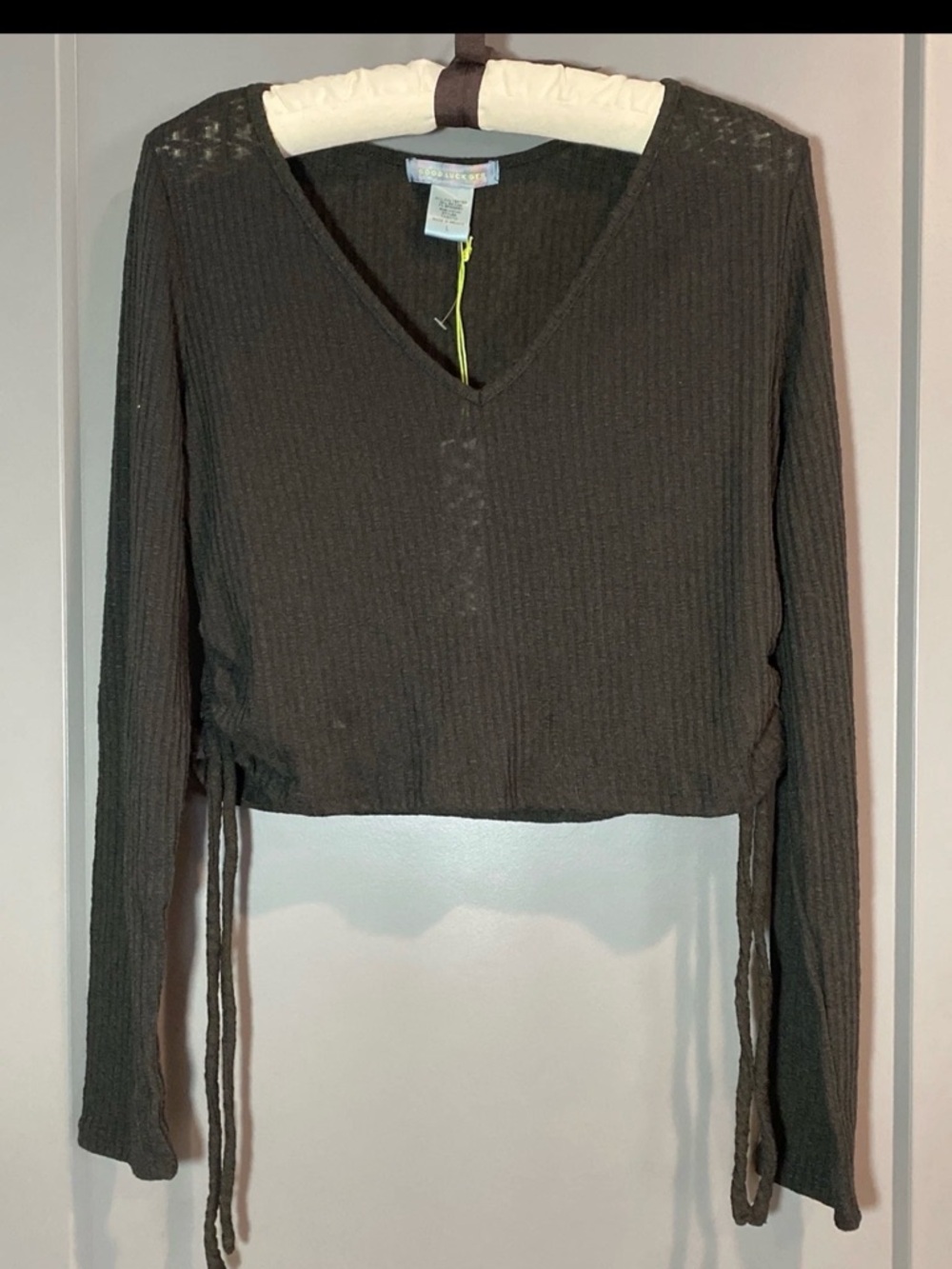Good Luck Gem Women's Ribbed Long Sleeve V Neck Cropped Top Large